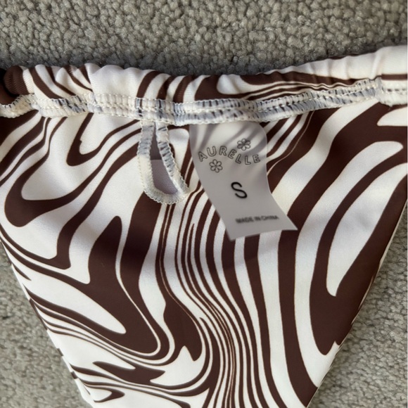 NWT String Bikini - Picture 3 of 4